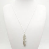 collier a plume